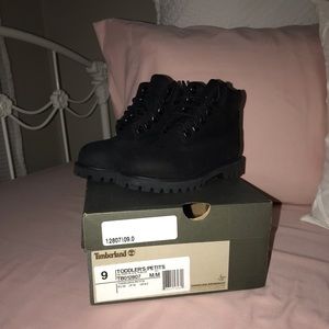 Black toddlers Timberland boots